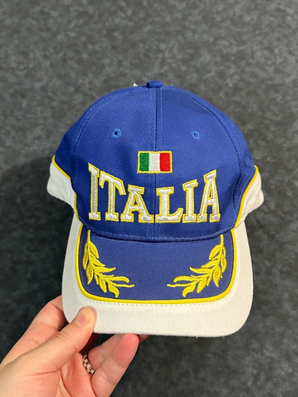 NWT Vintage Italia Blue White & Gold Wreath Baseball Hat Cap